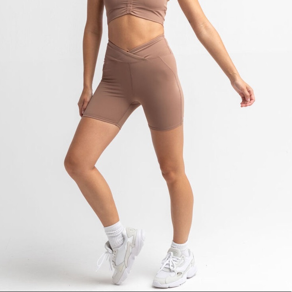 RSQ V front biker shorts